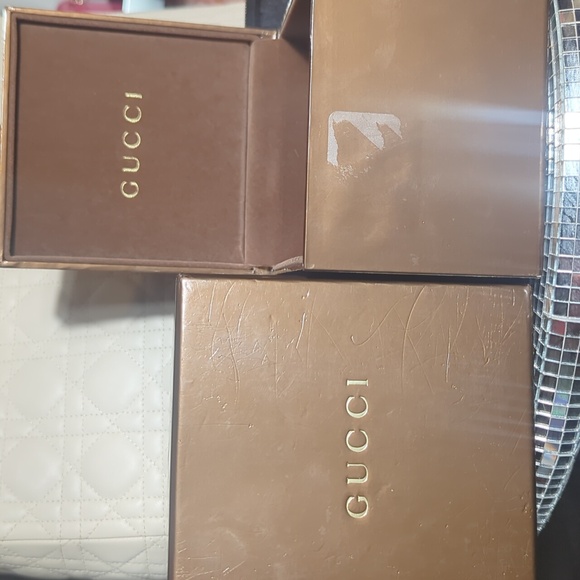 Gucci 125.5 Diamond Accent Gold Women's Watch | Authentic w/ Box - Picture 4 of 9